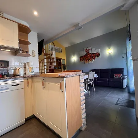 Apartment 2 Ch Avec Terrasse A 10 Min De La - Parking Gratuit - Fr-1-239-936